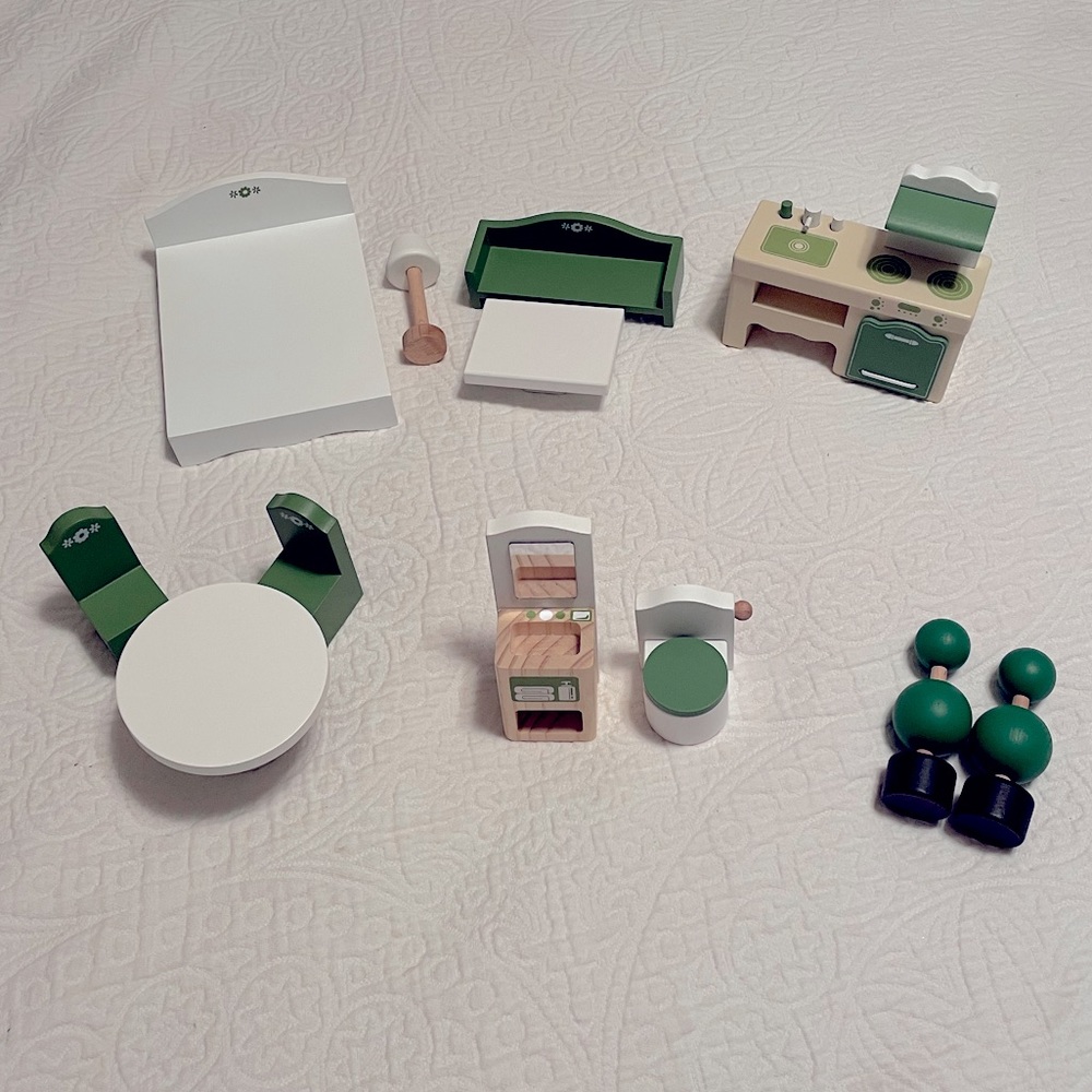 Hearth & Hand Dollhouse Furniture - 12pcs